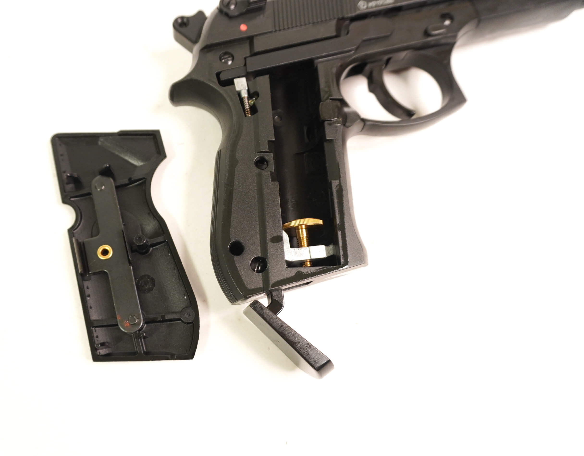 Пневматический пистолет Umarex Beretta M92 FS черный с черными накладками 4,5 мм