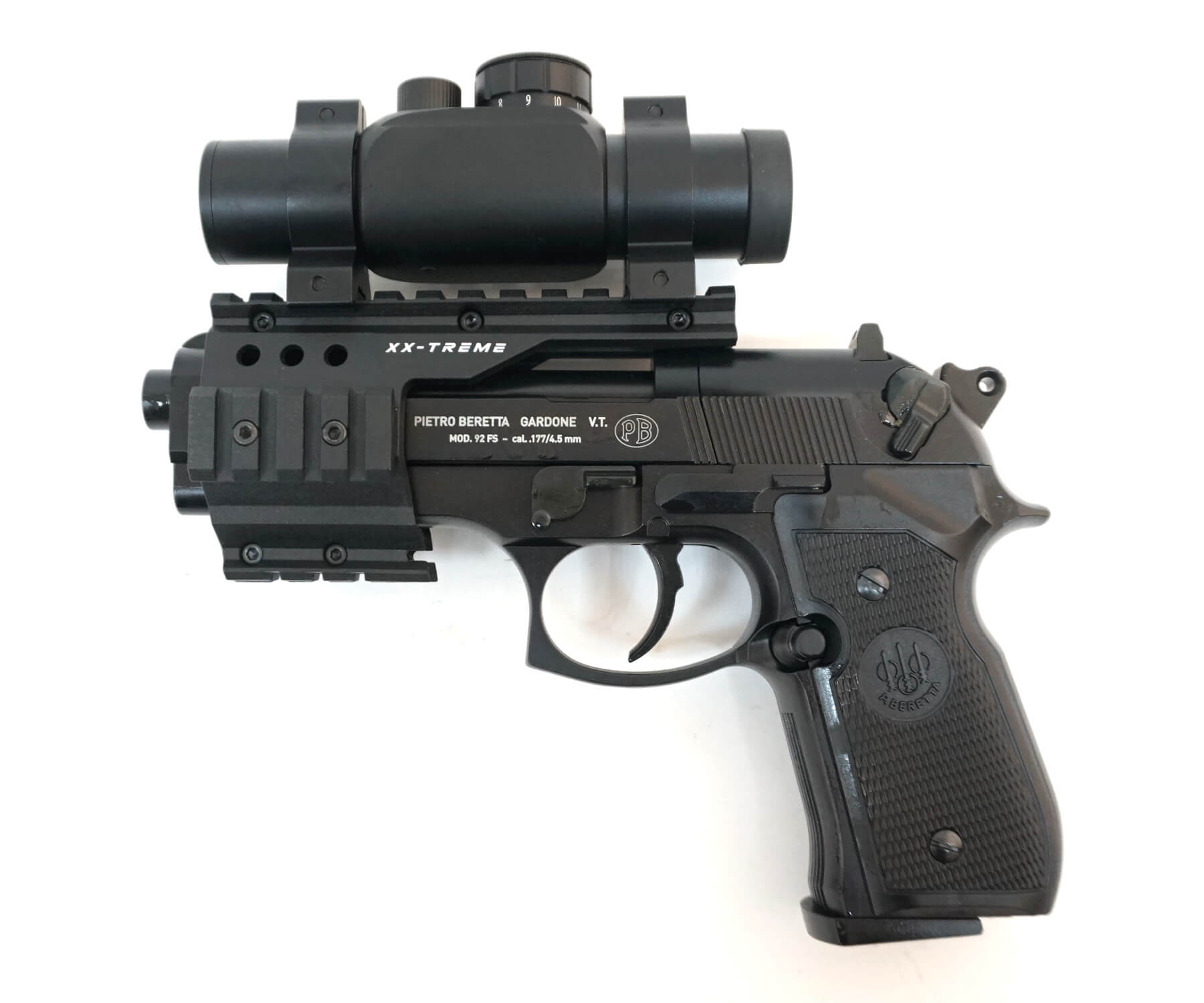 Пневматический пистолет Umarex Beretta M92 FS XX-TREME с глушителем, коллиматором 4,5 мм