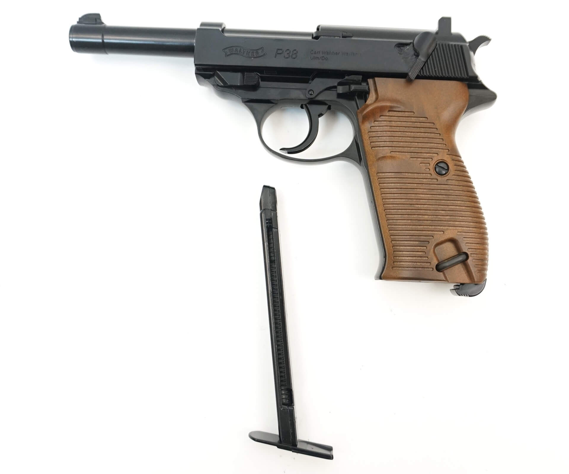 Пневматический пистолет вальтер Umarex Walther P38 4,5 мм