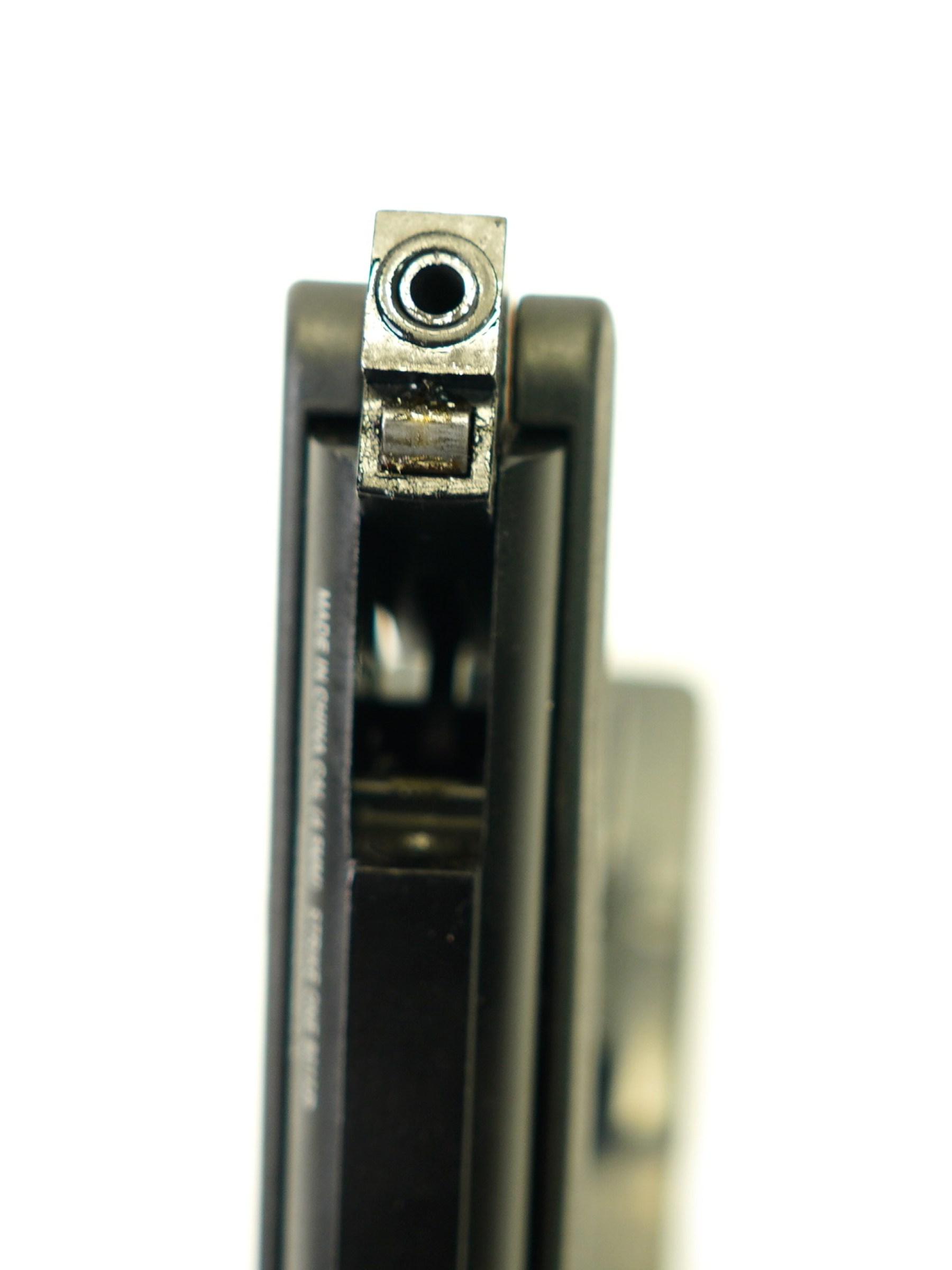 Пневматический пистолет Black Strike B015P 4,5 мм 