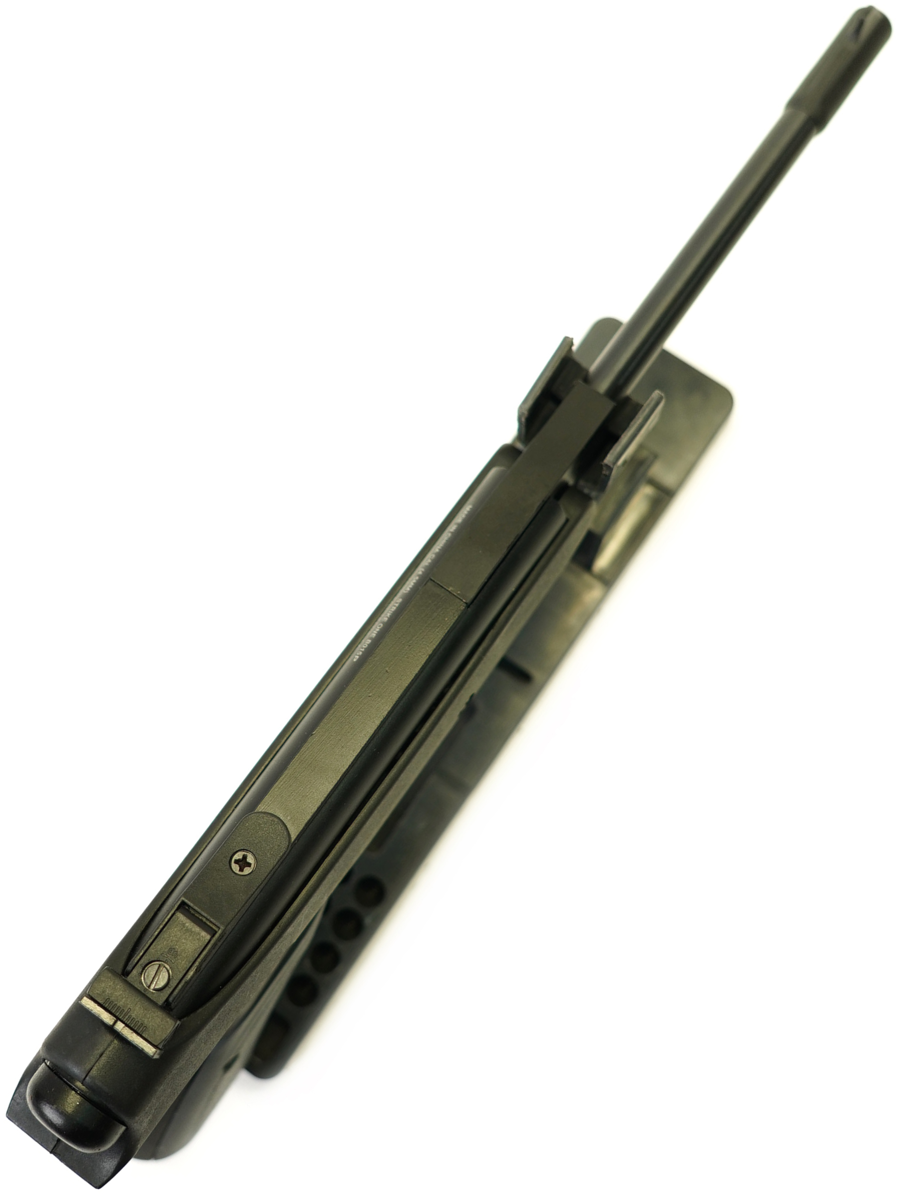 Пневматический пистолет Black Strike B015P 4,5 мм 