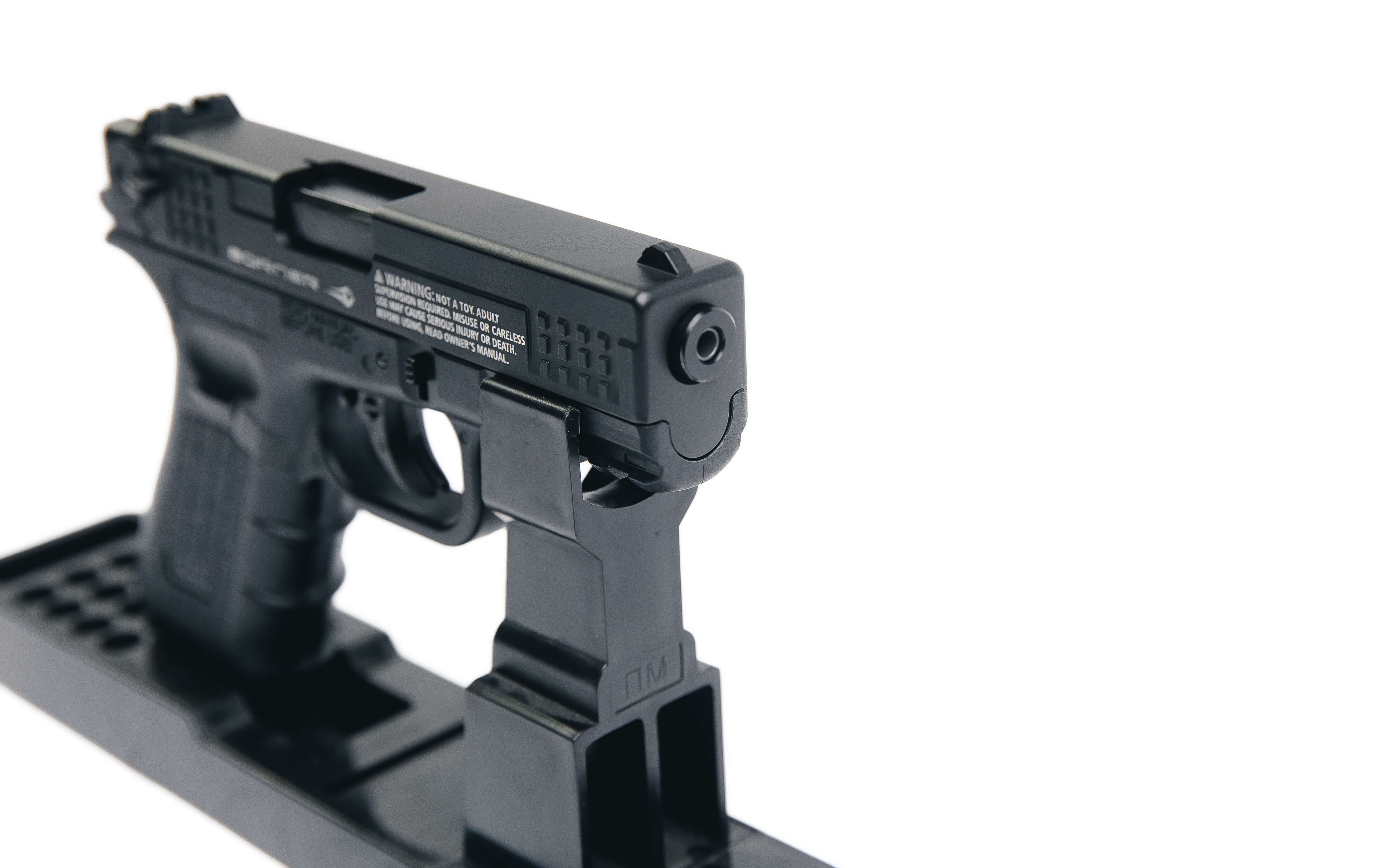 Пневматический пистолет Borner M22 blowback 4,5 мм