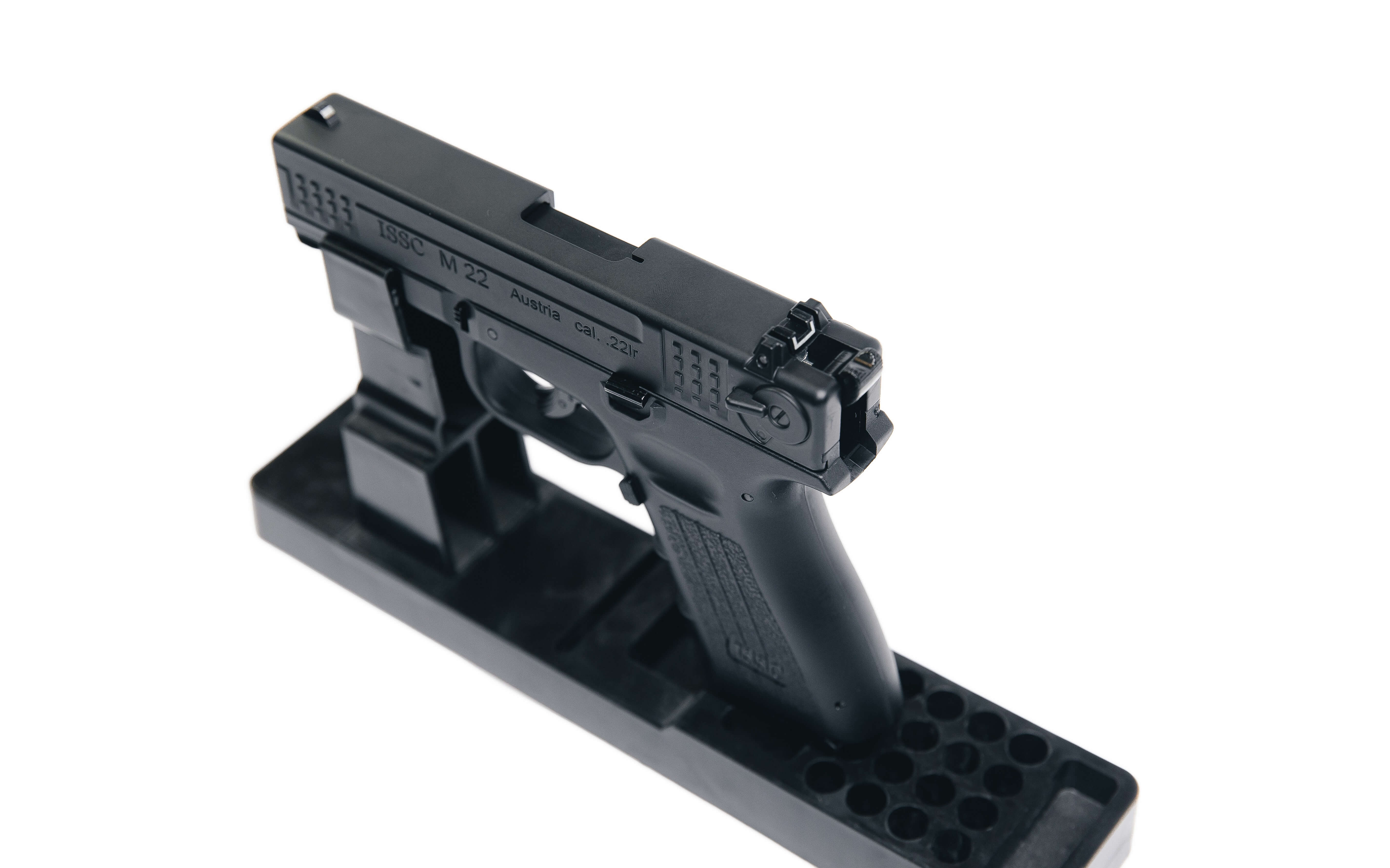 Пневматический пистолет Borner M22 blowback 4,5 мм