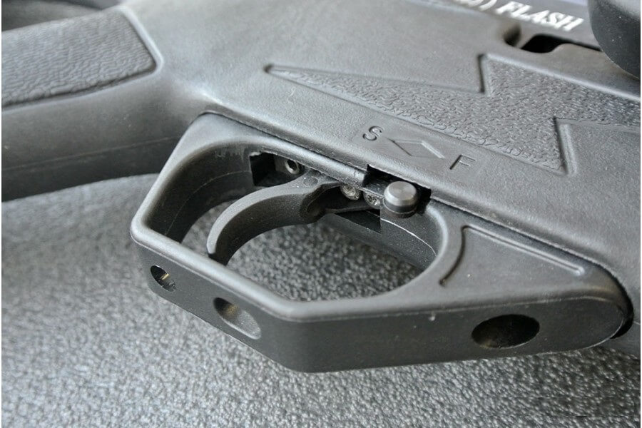 Пневматическая PCP-винтовка Hatsan FLASH QE 5,5 мм Пневматическая PCP-винтовка Hatsan FLASH QE 5,5 мм